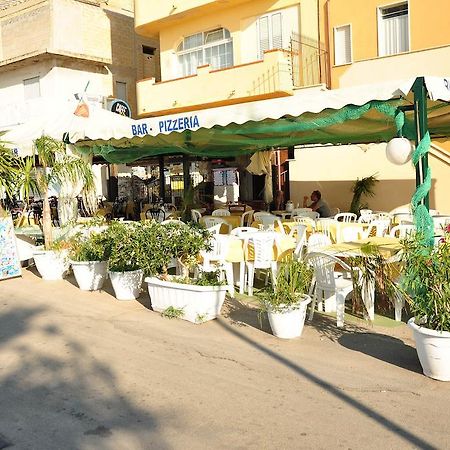 Le Bistro Trappeto Trappeto (Sicily) Extérieur photo